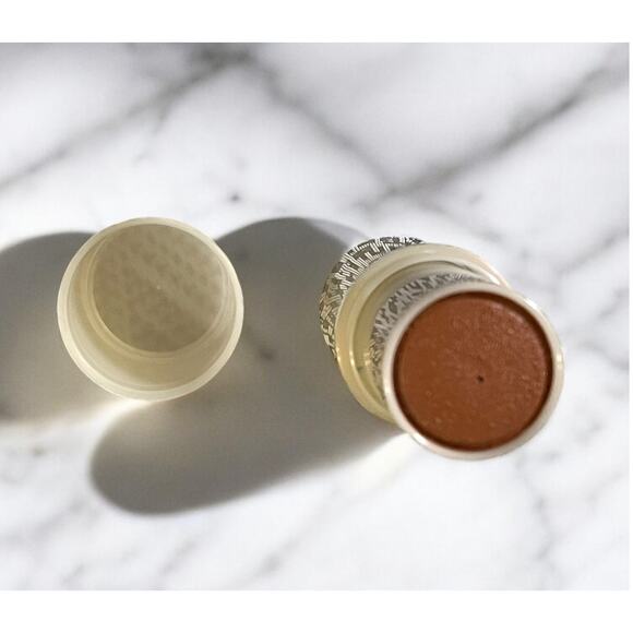 New SIGNATURE CLUB A "Caviar Cool" Color Makeup Eyes & Cheeks Roll on Stick - Picture 2 of 3